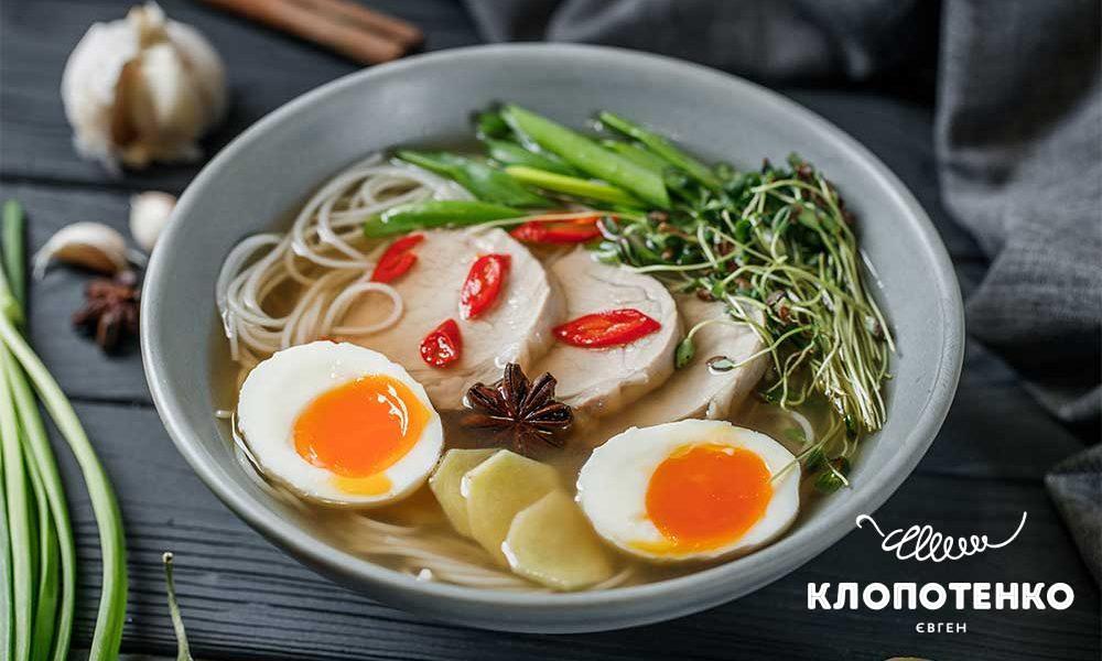 Рамен зі свининою