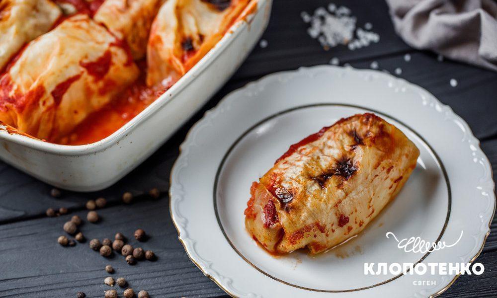 Stuffed cabbage rolls with potato filling