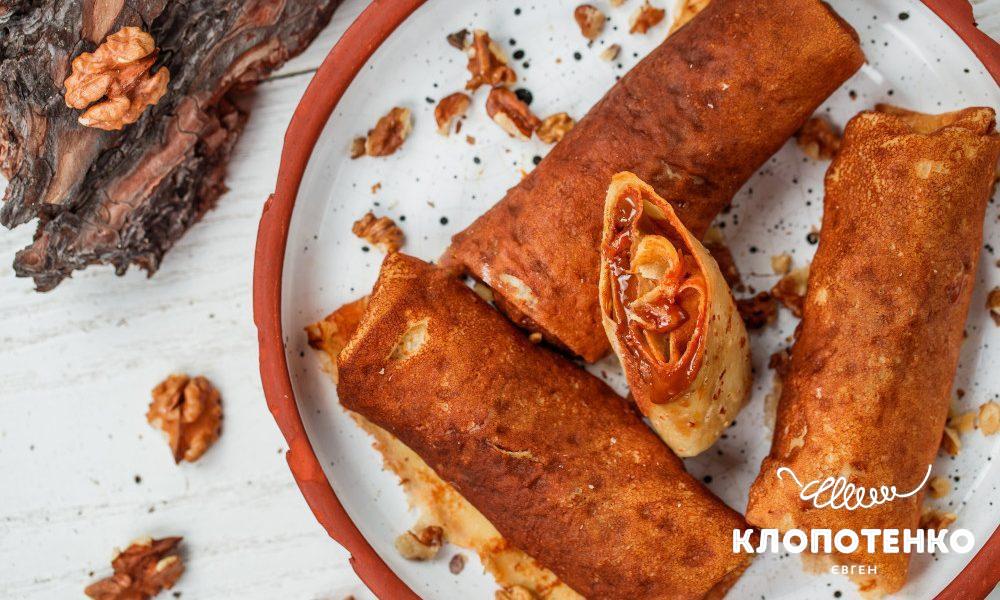 Crepes with nuts and sweetened condensed milk