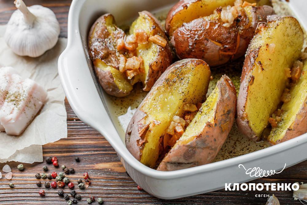 Превосходные рецепты картофеля с мясом - гастрономическое наслаждение под приятное шуршание картофельных ломтиков, сочитающееся с сочными кусочками мяса и ароматными специями Лучшие рецепты картофеля с мясом: вкусные и простые блюда