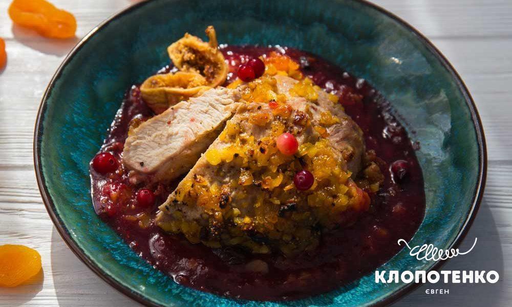 Turkey with dried fruit