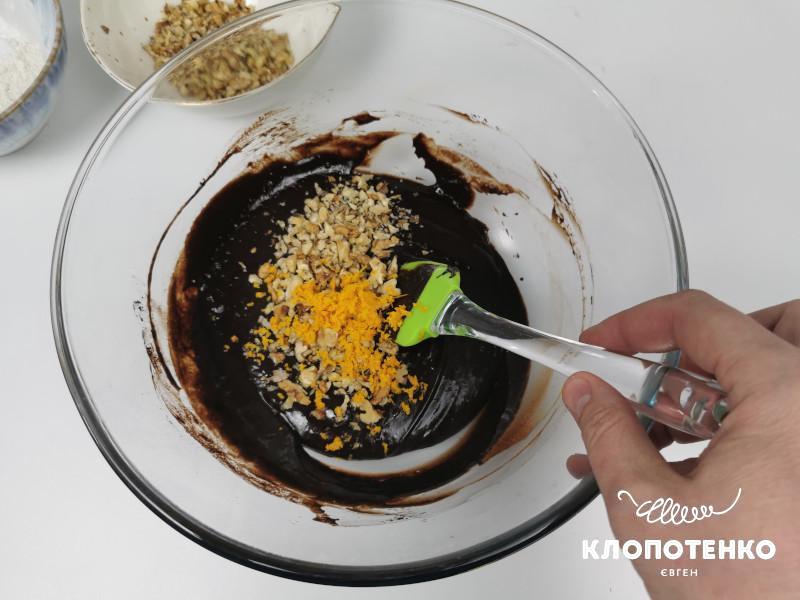шоколадный брауни с орехами