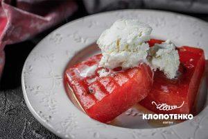 Смажений кавун з морозивом