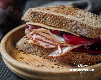 український сандвіч з буряком