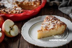 клафуті з яблуками