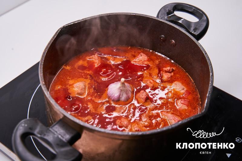 плов з булгуром, свининою та буряком
