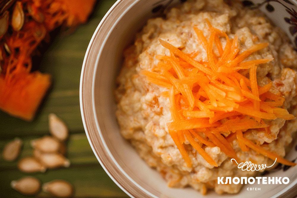 Pumpkin porridge with millet
