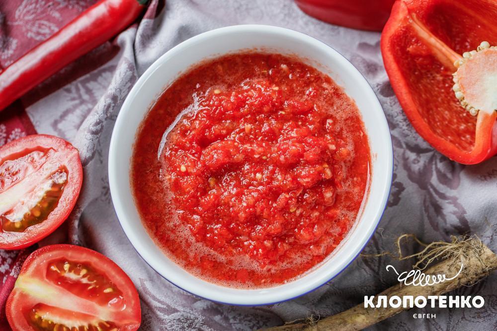 сира аджика з хріном