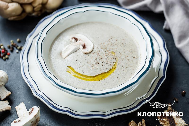 Krem-sup-z-grybiv-Klopotenko