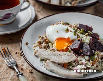 Рецепт пшениці з вівсянкою, індичкою та буряком