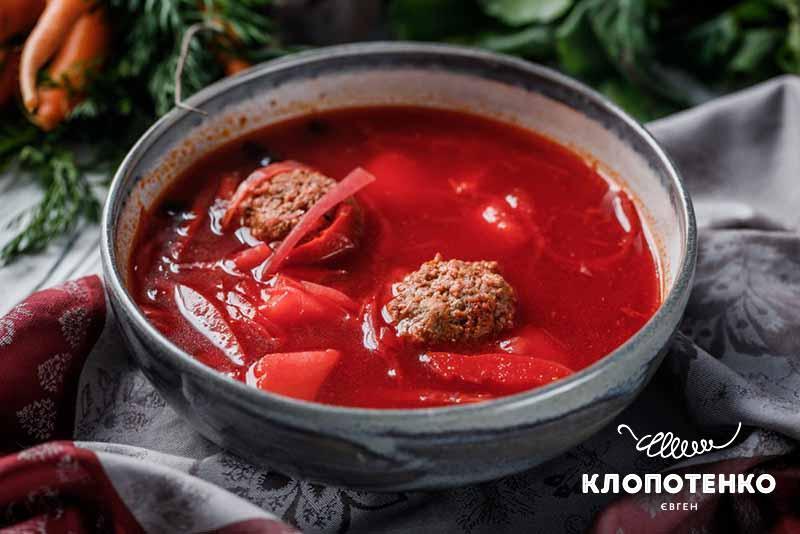 Борщ з фрикадельками з тельбухів