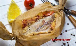 Філе хека в духовці з овочами та кускусом