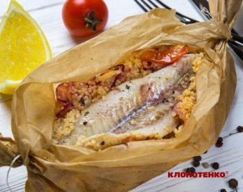 Філе хека в духовці з овочами та кускусом