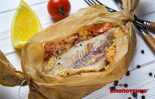 Філе хека в духовці з овочами та кускусом
