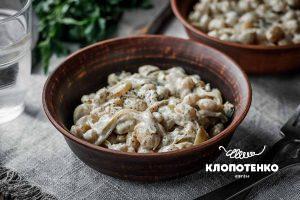 Квасоля з грибами