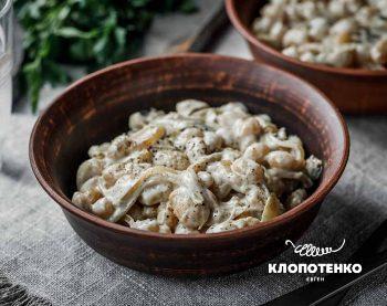 Квасоля з грибами