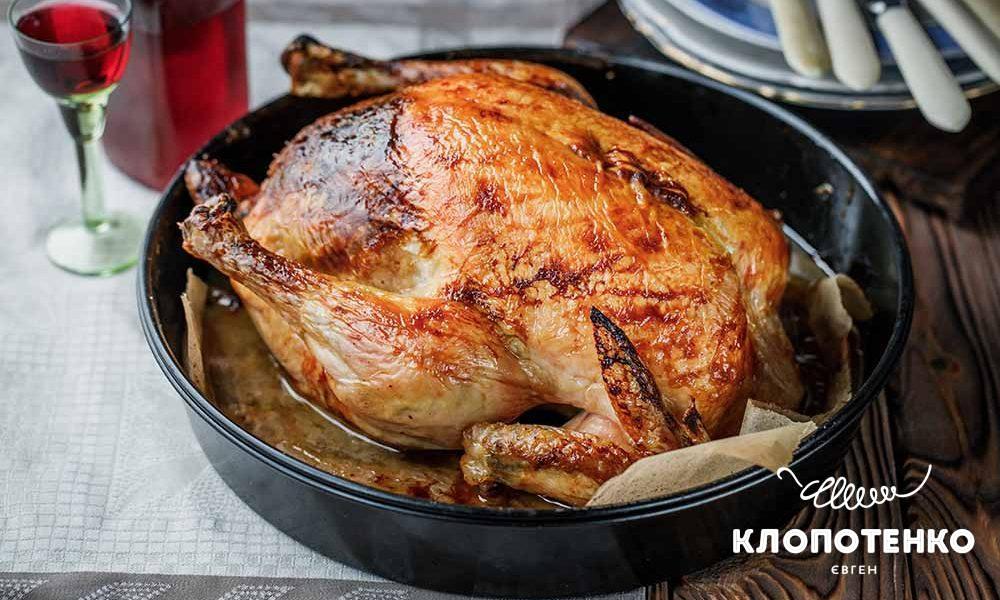 Рум'яна курка з начинкою з пшениці