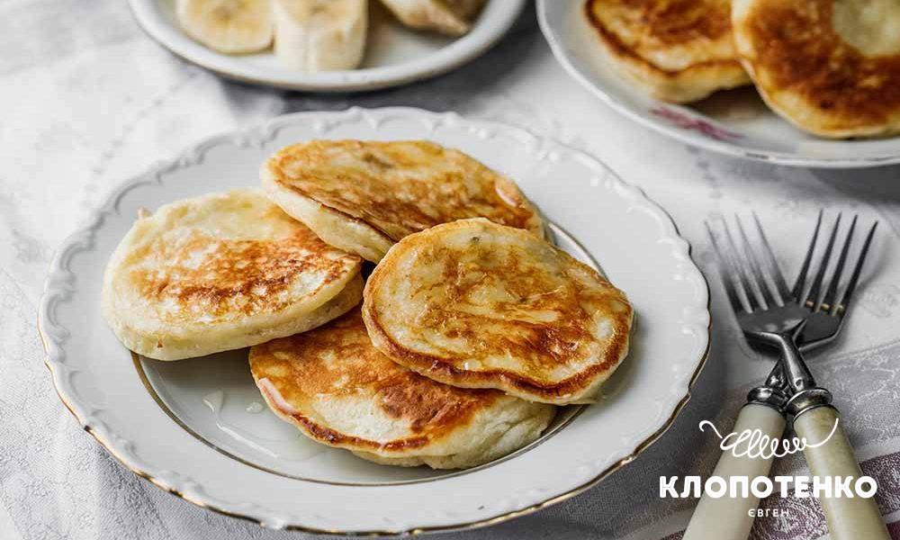 Оладки з бананом на кефірі