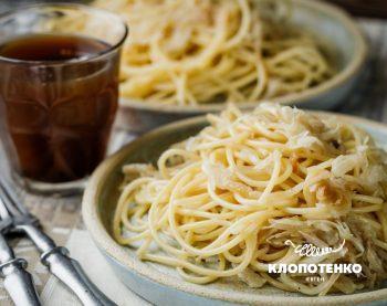 Паста з тушкованою капустою