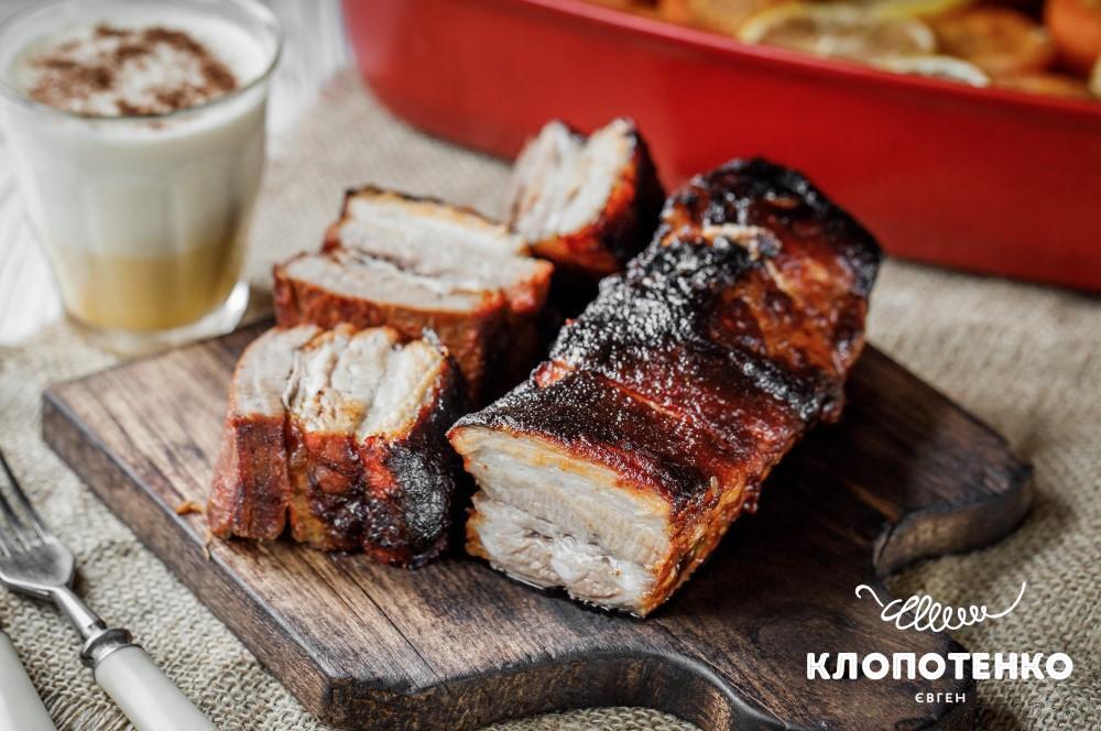Запечені свинячі ребра з медовою скоринкою