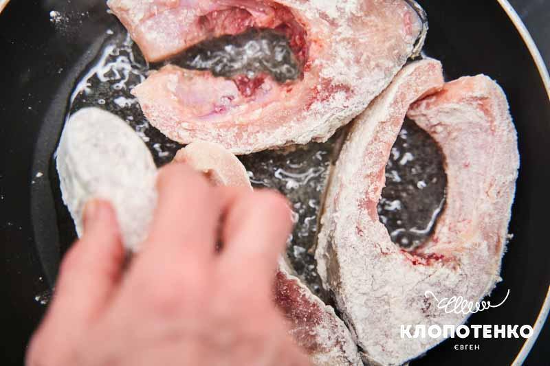 Обсмажте коропа