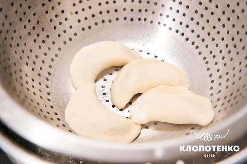 Зваріть вареники на парі