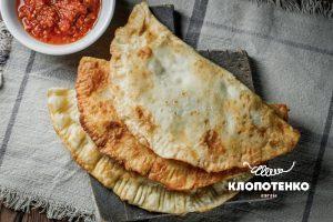 Чебуреки на заварному тісті