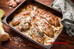 Карасі в сметані