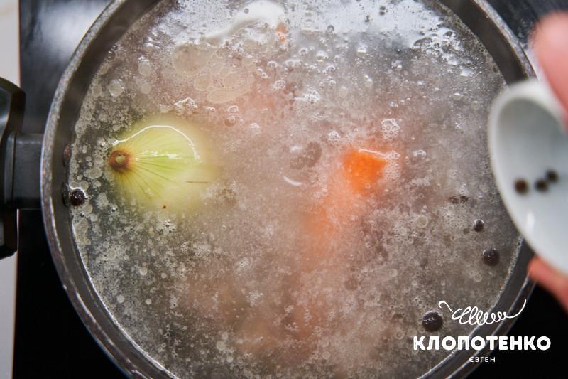 Класичний борщ з томатно-буряковою заправкою