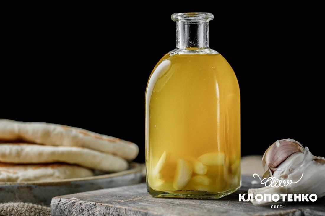 Оливкова олія з часником