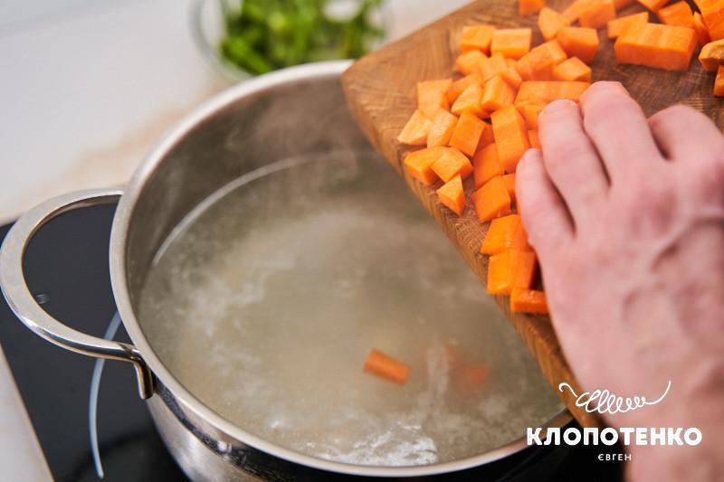 суп з фрикадельками