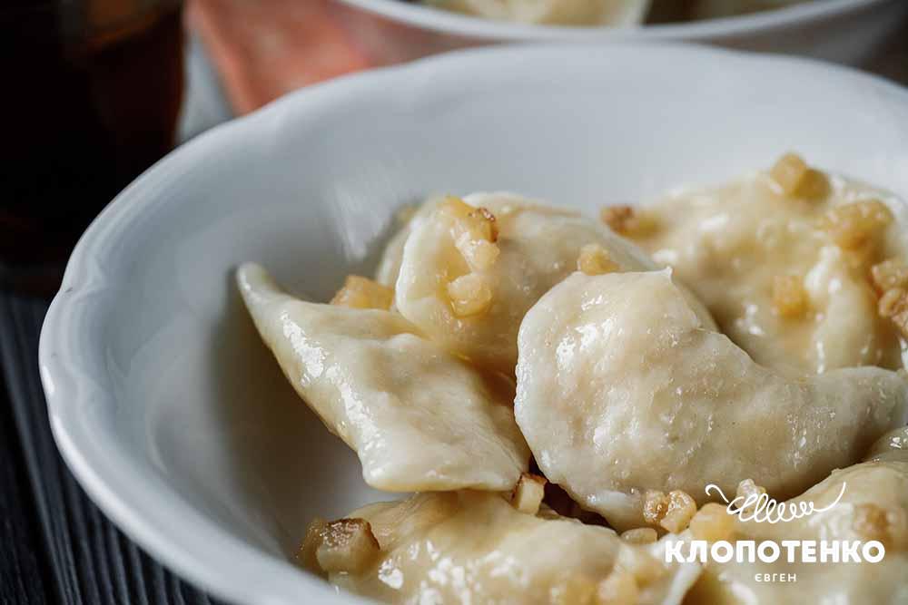 Вареники з картоплею та бринзою