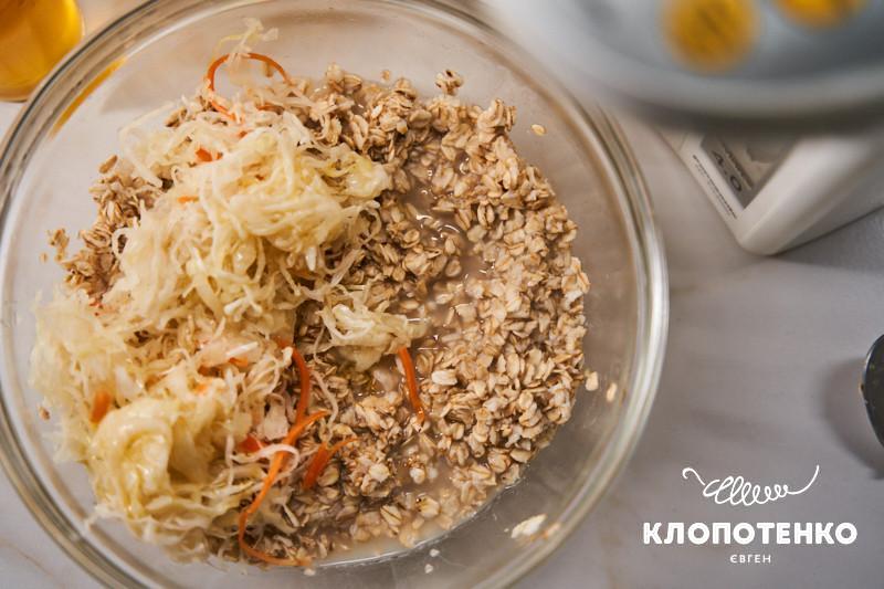 Вівсянка з квашеною капустою