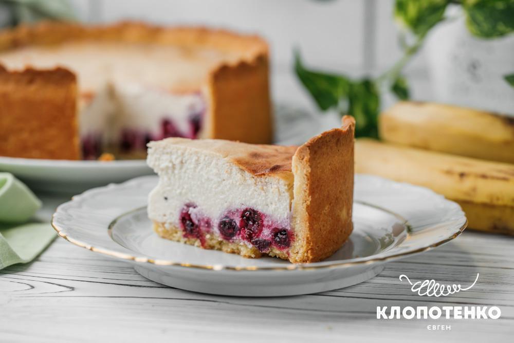 чизкейк з бананом