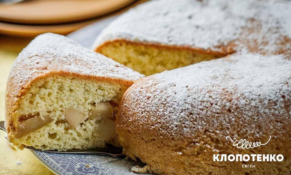 шарлотка з яблуками в мультиварці