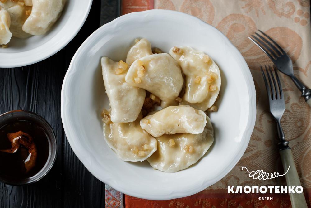 Вареники з картоплею та бринзою