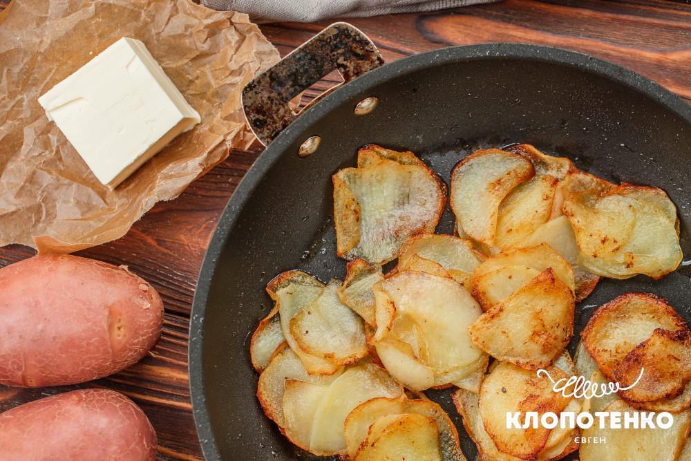 Як смачно посмажити картоплю