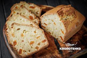 Кекс з курагою