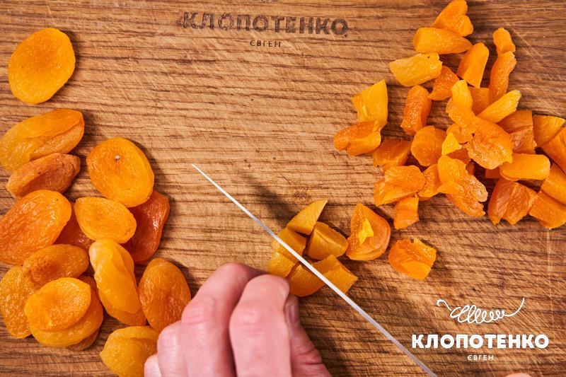 Кекс з курагою