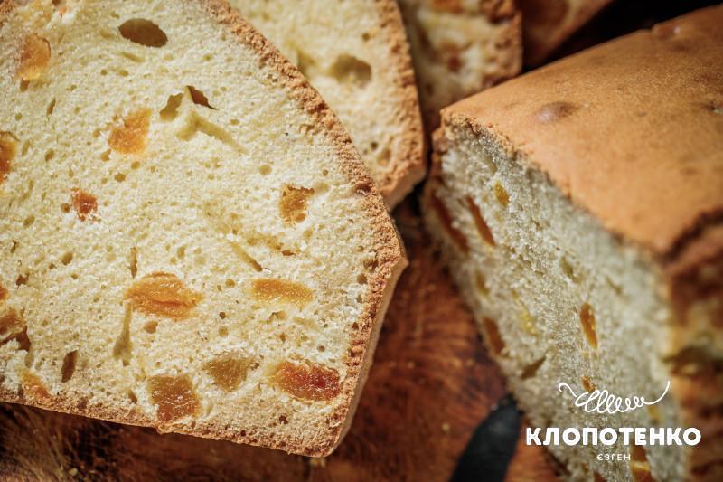 Кекс з курагою