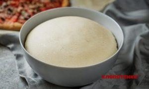 Класичний рецепт тонкого тіста на піцу