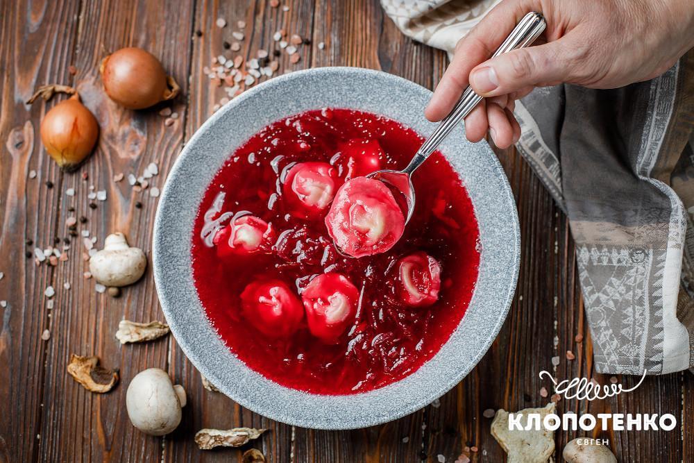 Борщ з «вушками»