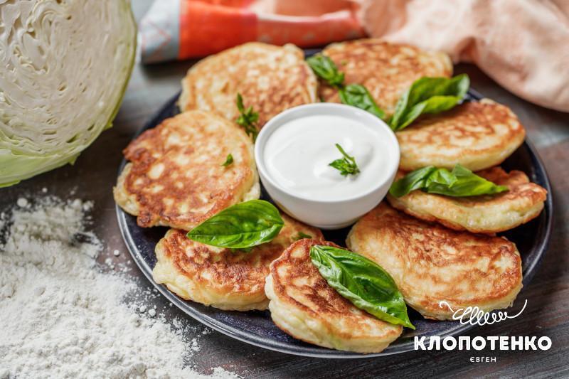 Оладки з капустою