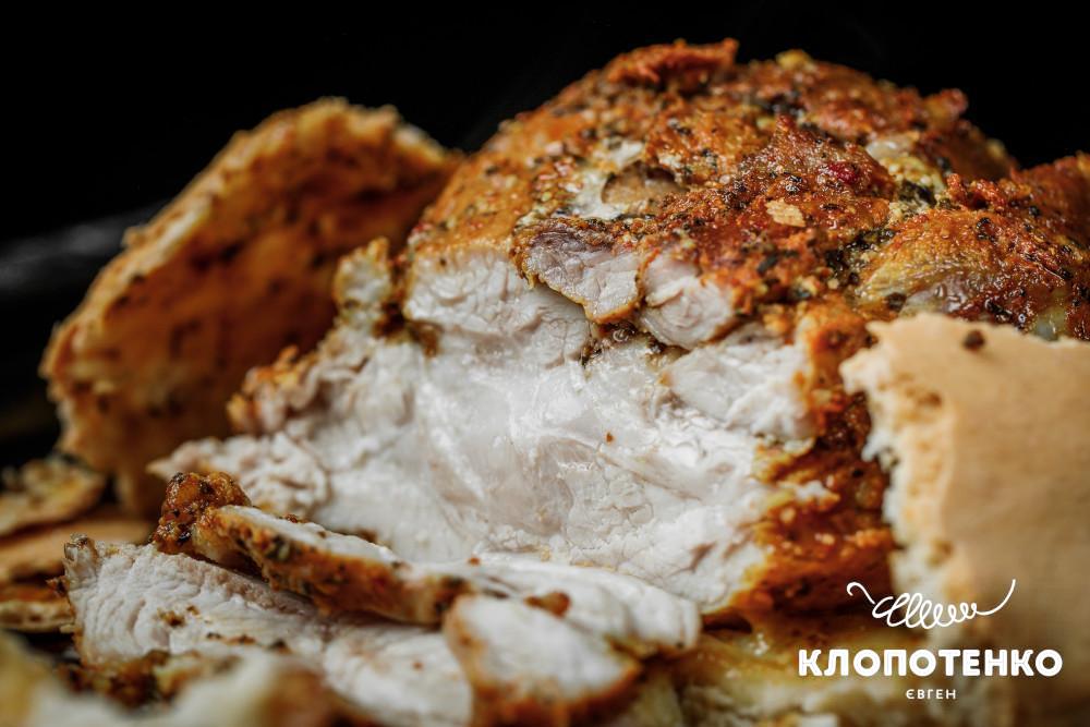 Запечена свинина в тісті