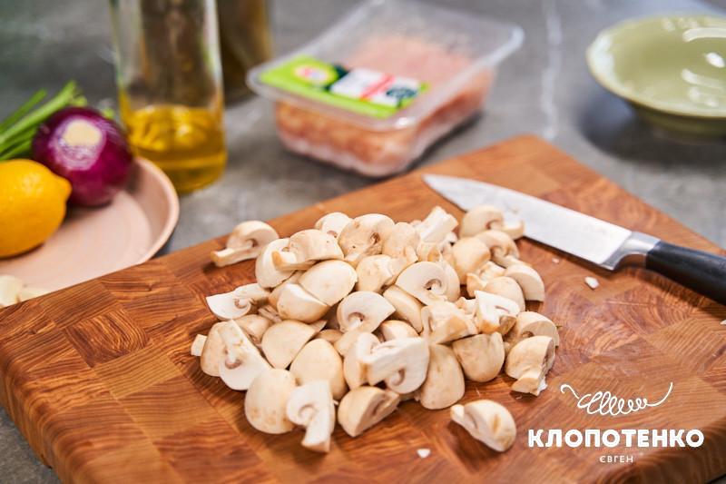 Салат з курячими стріпсами