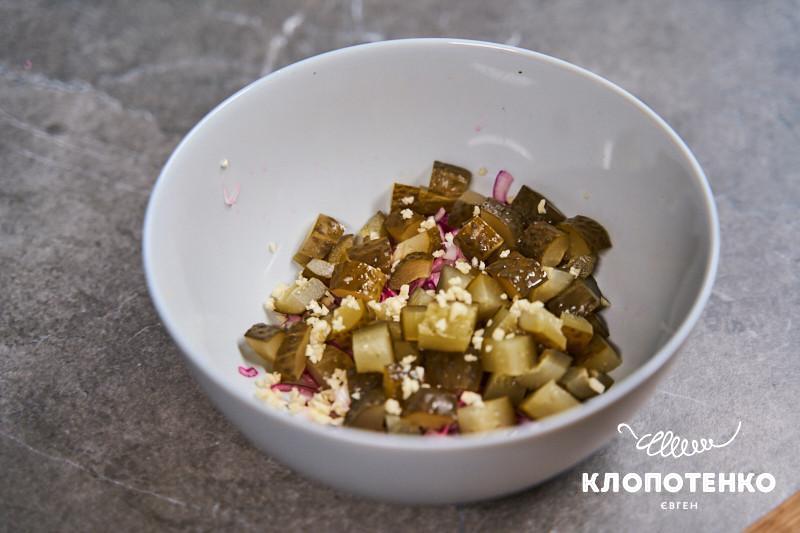 Салат з курячими стріпсами
