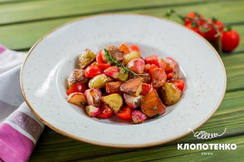 Салат з редискою і картоплею