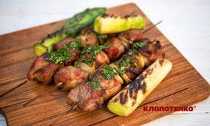 Рецепт свинячого шашлику з соусом чимічурі