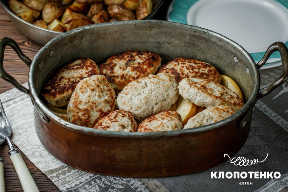 Свинячі котлети