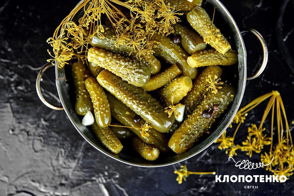 квашені огірки